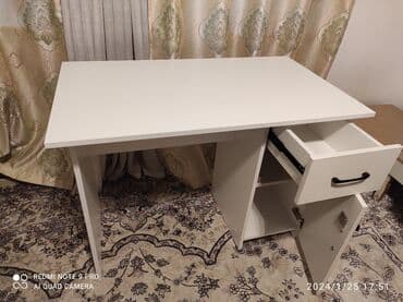 стол швейный: Продается новый стол с выдвижным ящиком и тумбой с замком.Размер длина — 4