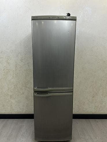 enter kg: Холодильник Samsung, Б/у, Двухкамерный — 1