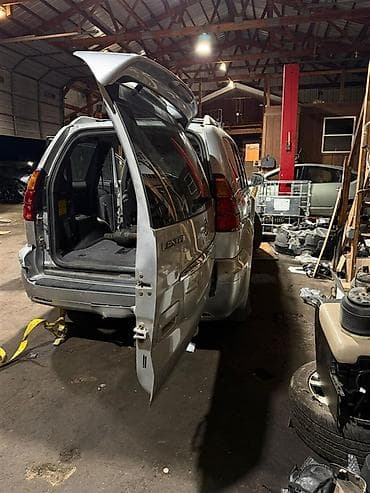 Крышка багажника в сборе для Lexus GX 470 - Оригинал Toyota at lalafo.kg Крышка багажника в сборе для Lexus GX 470 - Оригинал Toyota
