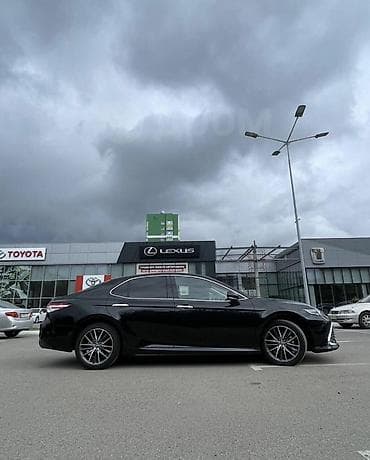 юиз: Toyota Camry: 2022 г., 2.5 л, Автомат, Бензин, Седан — 1