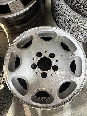 Шиналар жана дисктер: Дөңгөлөктөр монтажда 205 / 65 / R 15, Жай, Колдонулган, Комплект, Жеңил унаалар, Куйма, тешиктери - 5 — 3