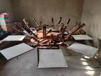 оборудование для мороженого: Карусел шелкография почти новая + термо пресс, железные рамки, печка — 1