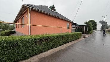 город токмак: 🏡 Продаётся большой уютный дом в г. Токмак📍 Адрес: Слободская, 367🔥 — 3