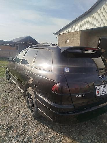 Toyota Caldina: 1999 г., 2 л, Автомат, Универсал
