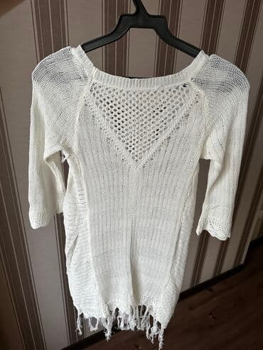 пляжные платья: Продаю очень красивое платье на купальник,качество отличное,размер — 2