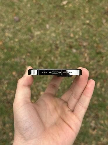 apple 12: IPhone 12 Pro, Б/у, 128 ГБ, Серебристый, Чехол, 75 % — 9