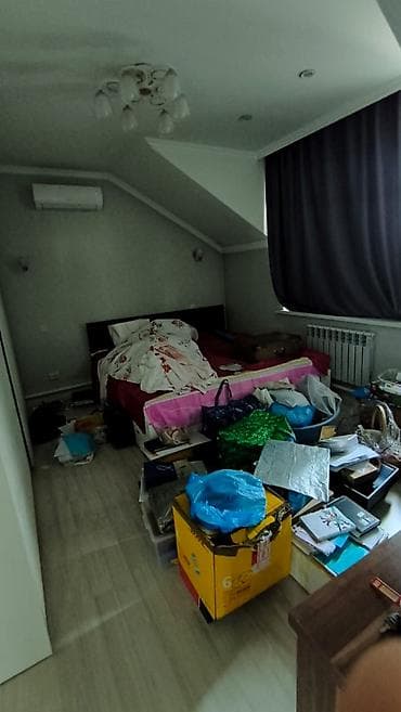 аренда кызыл кия: 250 м², 5 комнат, Балкон застеклен, Забор, огорожен, Парковка — 6