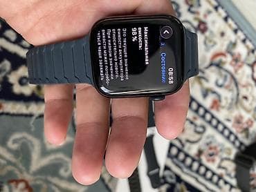 Apple Watch: Apple Watch 44мм (se gen2), цвет корпуса — черный/Space Gray. На — 1