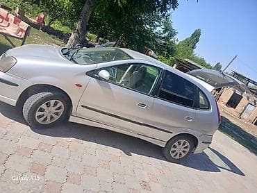 Продажа авто: Nissan Almera Tino: 2000 г., 1.8 л — 1
