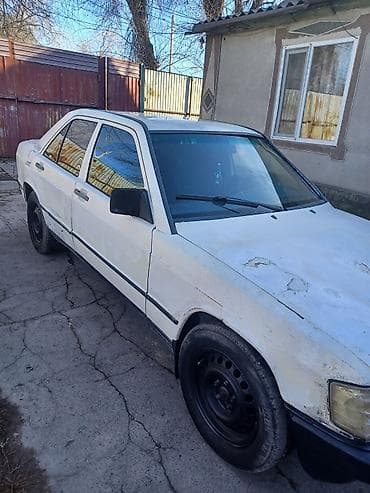 Mercedes-Benz 190: 1985 г., 2 л, Механика, Бензин, Седан — 7