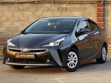Toyota Prius: 2021 г., 1.8 л, Автомат, Гибрид, Хэтчбэк