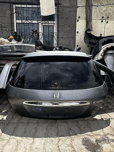 бампер на сивик: Крышка багажника Honda, 2004 г., Б/у, Оригинал — 1