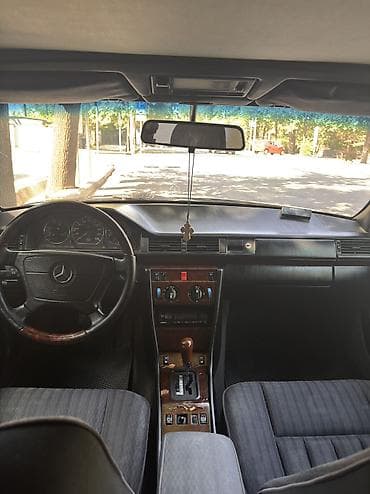 делаю: Mercedes-Benz W124: 1990 г., 2.3 л, Автомат, Бензин, Седан — 5