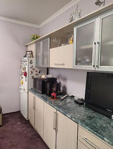 Дома: Продаётся жилой дом с участком. 200 метров от центральной дороги - — 6