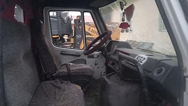 volvo 6x2: Mercedes-Benz 220: 1991 г., 0.3 л, Механика, Дизель, Пикап — 5