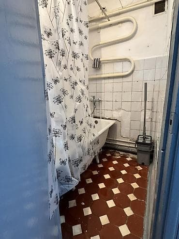 Комнаты: Сдается 2-комнатная квартира 📍 Адрес: г. Кара-Балта, ул. 40 лет — 4
