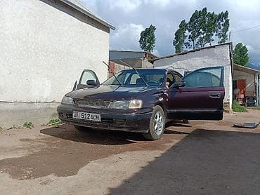 audi 2009: Toyota Carina E: 1993 г., 1.8 л, Механика, Бензин, Седан — 2