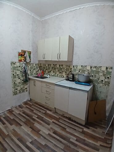 сапат дом: 2 бөлмө, 46 кв. м, 105-серия, 2 кабат, Эски ремонт — 3