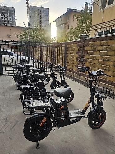 монстр скутер: MONSTR PRO / MAX 1 AKB 🔋60км 65км/ч цена 30 000 2 АКУМЛЯТОР 120КМ — 2