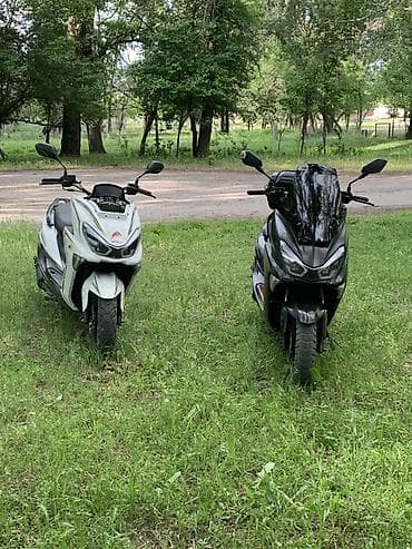 daewoo espero: Скутер/максискутер городского класса, белый, с агрессивной передней — 4