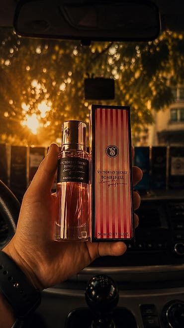 женское духи: Ароматы 50 мл (1.7 fl. oz), в фирменных коробках: - Louis Vuitton — 1