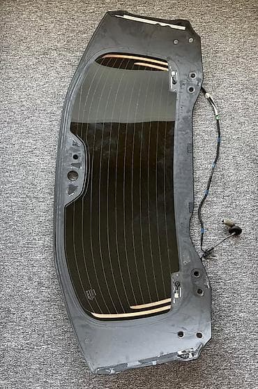 highlander 2018: Стекло Багажника Toyota, 2018 г., Б/у, Оригинал — 2