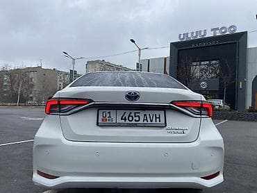man 8 163: Toyota Corolla: 2019 г., 1.8 л, Автомат, Гибрид, Седан — 2