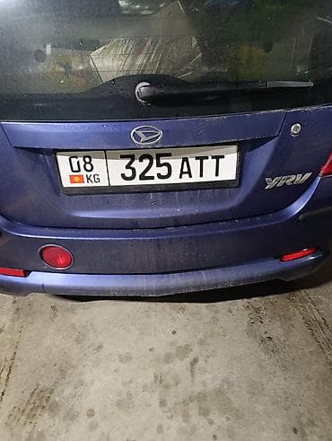 Daihatsu YRV: 2002 г., 1.3 л, Ручные, Бензин, Минивэн