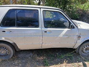 small car: Volkswagen Golf: 1991 г., 1.3 л, Механика, Бензин, Хэтчбэк — 3