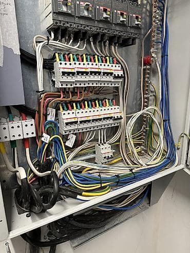 Электриктер: Электрик | Электр монтаждык жумуштар 3-5 жылдык тажрыйба — 9