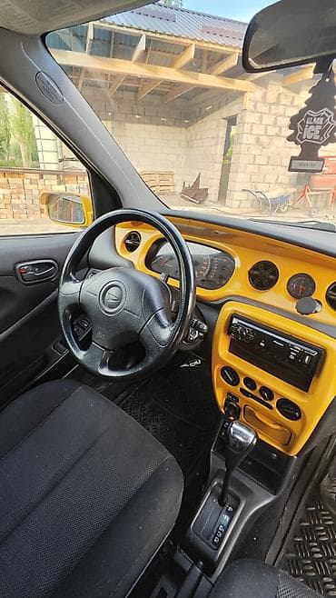 bid e2: Toyota Ist: 2003 г., Автомат, Бензин — 8