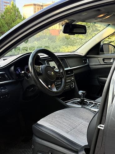 Продажа авто: Kia K5: 2019 г., 2 л, Автомат, Гибрид, Седан — 4
