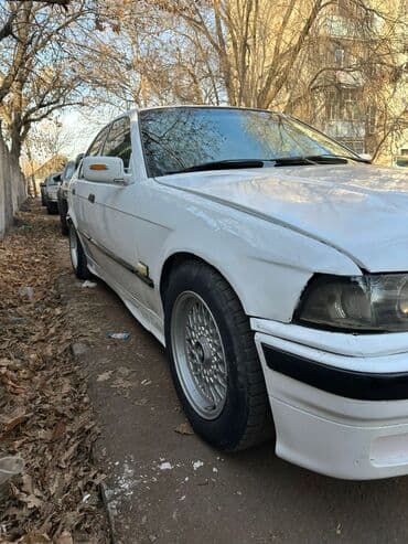шипованная резина б у: BMW 3 series: 1992 г., 1.6 л, Механика, Бензиновая, Седан — 5