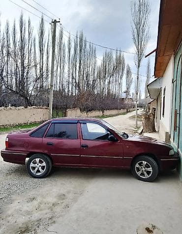 Daewoo Nexia: 2004 г., Седан — 3