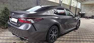 Toyota Camry: 2022 г., 2.5 л, Автомат, Бензин, Седан — 6