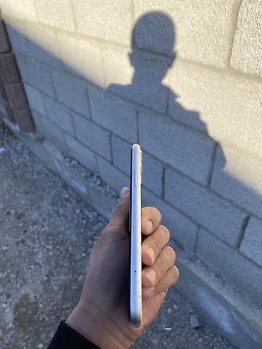 реми 9 а: IPhone 11, Б/у, 128 ГБ, Белый, Чехол — 3