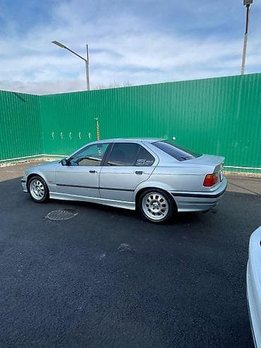cl class: BMW 3 series: 1991 г., 1.8 л, Механика, Бензин, Седан — 2