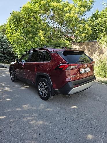 4 7: Toyota RAV4: 2020 г., 2.5 л, Автомат, Бензин, Кроссовер — 6