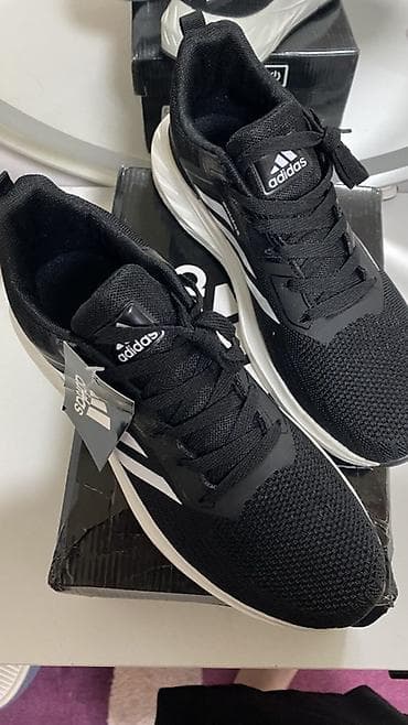 кеды zara: Мужские кроссовки, 43, Adidas, Новый, цвет - Черный — 2