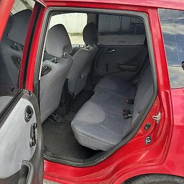 mini cuper: Honda Jazz: 2006 г., 1.4 л, Автомат, Бензин, Хэтчбэк — 10