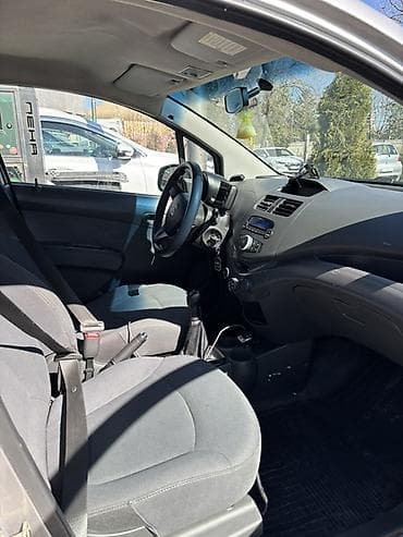 спарк spark: Chevrolet Spark: 2010 г., 1 л, Ручные, Бензин, Хэтчбэк — 6