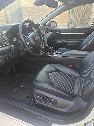 subaru legasu: Toyota Camry: 2021 г., 2.5 л, Автомат, Бензин, Седан — 6