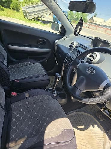 Toyota: Toyota Ist: 2003 г., 1.5 л, Автомат, Бензин, Хетчбек — 6