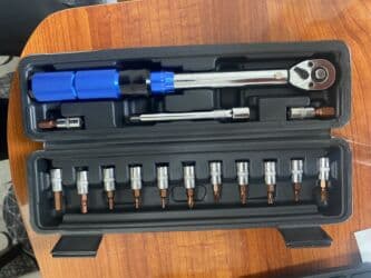 куплю набор ключей для авто: Продаю динамометрический ключ 2-24 N.m с комплектом головок — 3