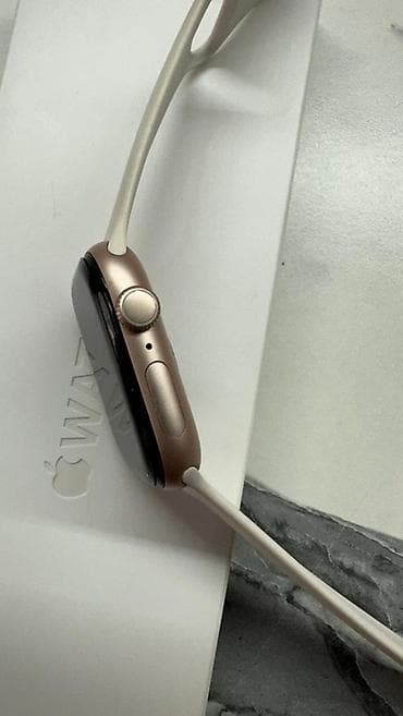 Apple Watch: Продаю Apple Watch 10 46 мм в идеальном состоянии. Покупались новыми — 4
