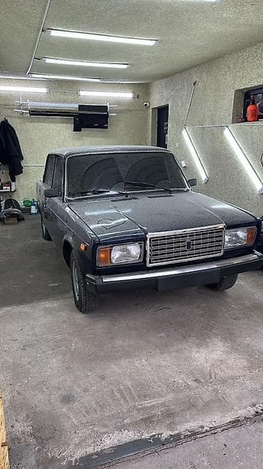 Унаа сатуу: ВАЗ (ЛАДА) 2107: 2005 г., 1.6 л, Кол менен иштөөчү, Бензин, Седан — 4