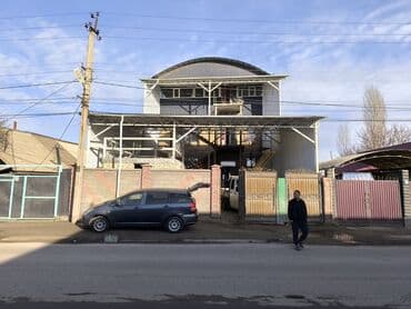 сдаю кабинет 1000 мелочей: Сдаю большое помещение по первой линии 2 этажа по 200 квадратов это — 2