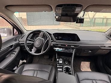 чанган машина: Hyundai Sonata: 2021 г., Седан — 4