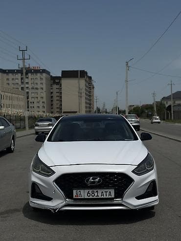 crown 2018: Hyundai Sonata: 2018 г., Седан — 1