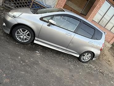 mazda demio 2000: Honda Fit: 2006 г., 1.4 л, Автомат, Бензин, Хэтчбэк — 1